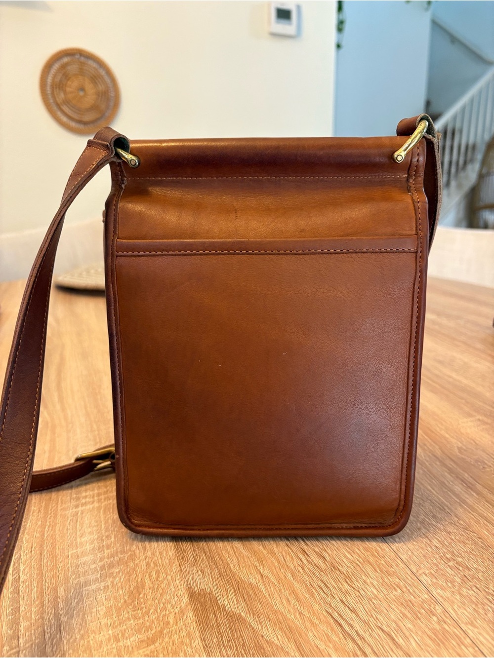 Vintage Coach Murphy Crossbody bag in British Tan leather. - Picture 5 of 11